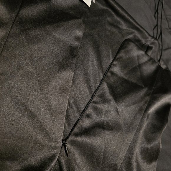 Aqua Women's Sleeveless Bubble-Hem Bodycon Dress Black NWT Size Medium - Picture 4 of 5